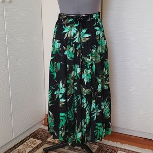 Ralph Lauren Tiered Skirt Size L NWOT